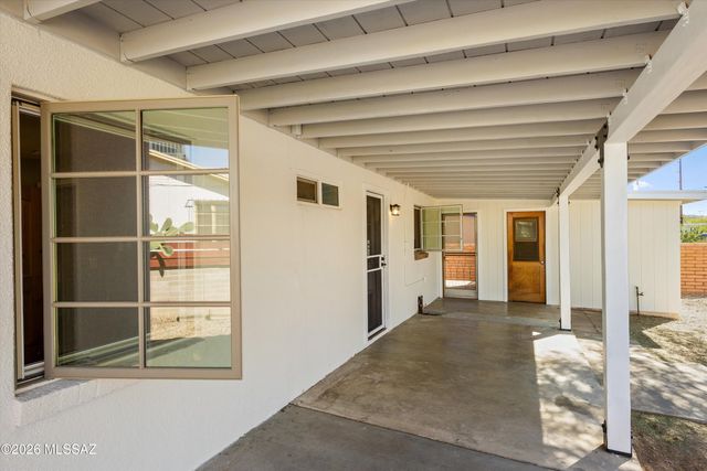 3008 E Seneca Street, Tucson, AZ 85716