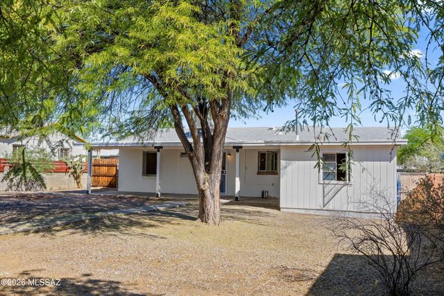 3008 E Seneca Street, Tucson, AZ 85716