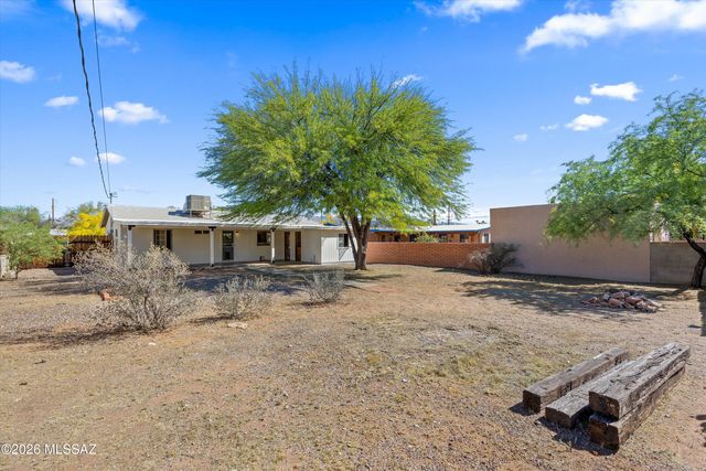 3008 E Seneca Street, Tucson, AZ 85716