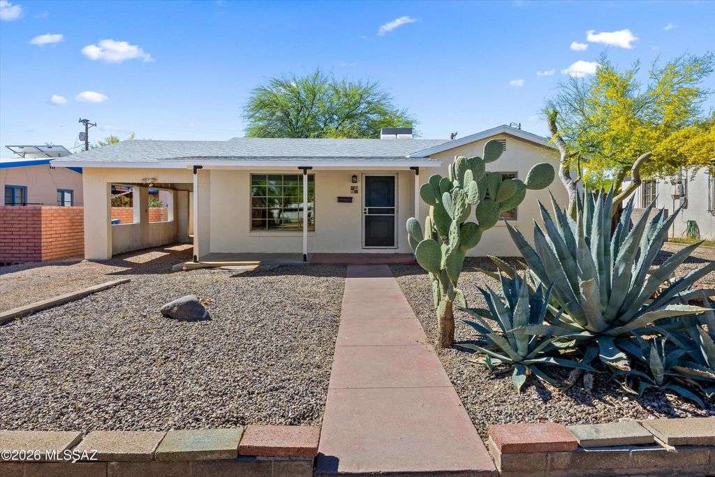 3008 E Seneca Street, Tucson, AZ 85716