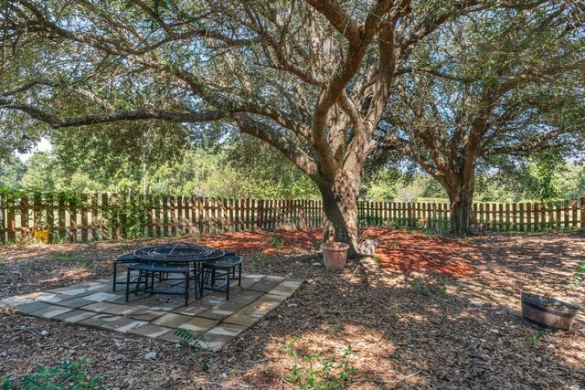 3900 SW Loop 7, Athens, TX 75751