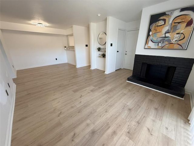 9090 S Braeswood Boulevard 115, Houston, TX 77074