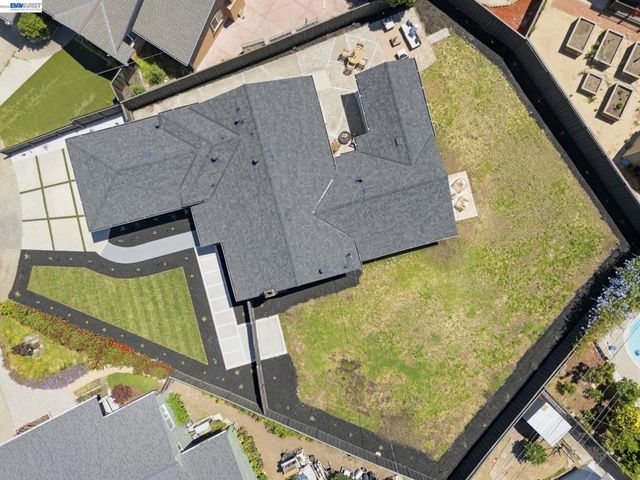 4683 De Silva St., Fremont, CA 94538
