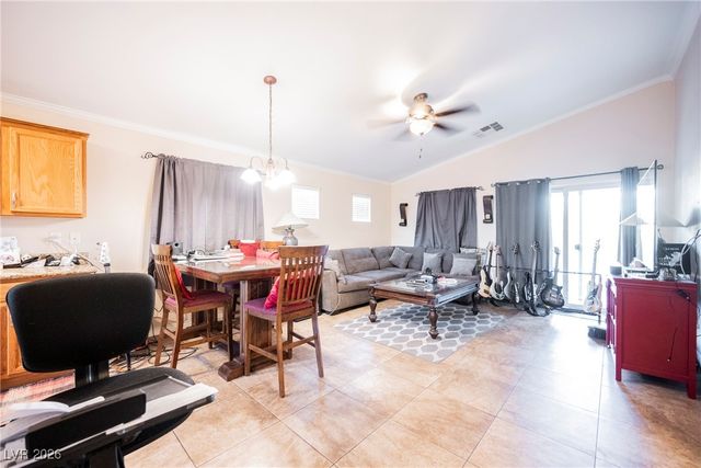 3490 Old Course Street, Las Vegas, NV 89122