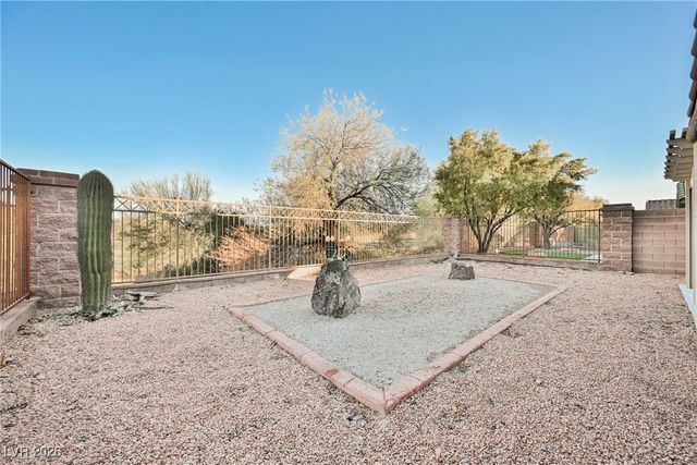 3490 Old Course Street, Las Vegas, NV 89122