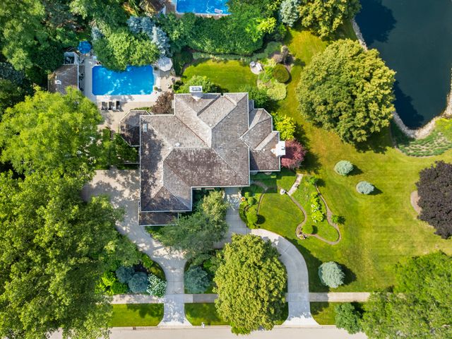 2257 Hidden Creek Court, Lisle, IL 60532