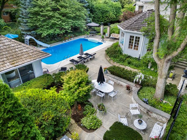 2257 Hidden Creek Court, Lisle, IL 60532