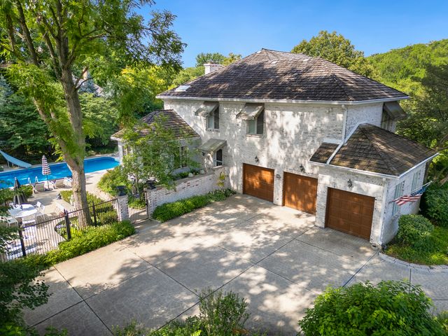 2257 Hidden Creek Court, Lisle, IL 60532