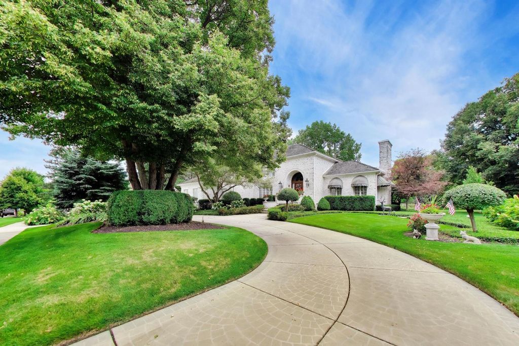 2257 Hidden Creek Court, Lisle, IL 60532