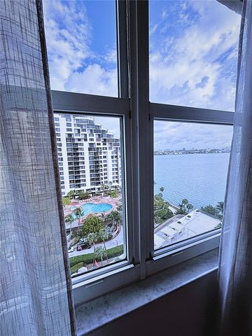 770 Claughton Island Dr 1405, Miami, FL 33131