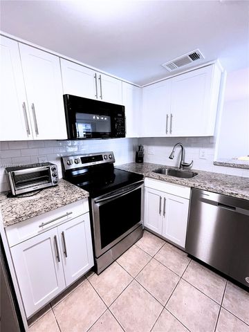 770 Claughton Island Dr 1405, Miami, FL 33131