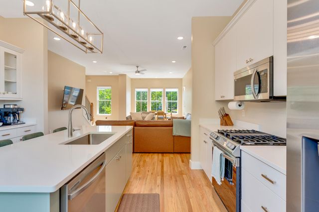 1641 Adams Street, Chattanooga, TN 37408