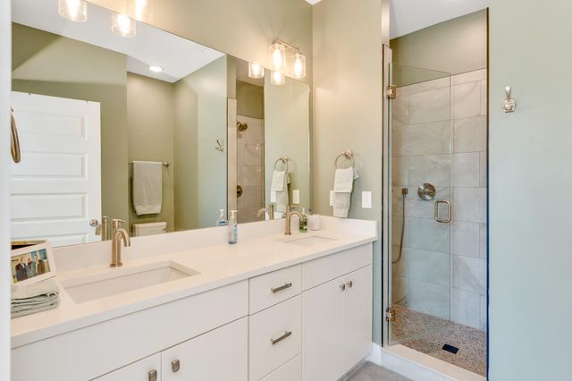 1641 Adams Street, Chattanooga, TN 37408