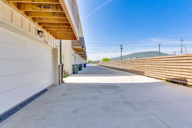 1641 Adams Street, Chattanooga, TN 37408