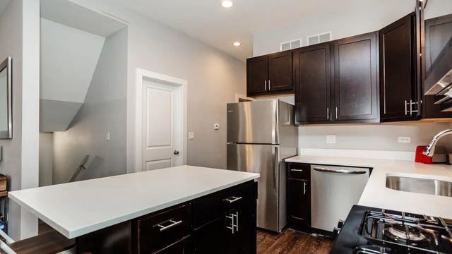 1922 N Rockwell Street 1, Chicago, IL 60647