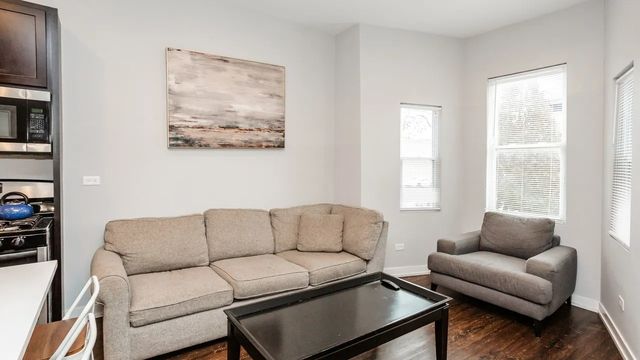 1922 N Rockwell Street 1, Chicago, IL 60647