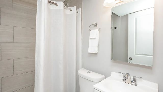 1922 N Rockwell Street 1, Chicago, IL 60647