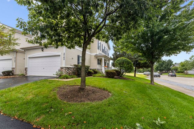 2702 Kendall Crossing, Mchenry, IL 60051