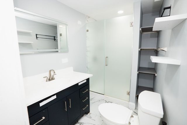 562 Tremont St, Taunton, MA 02780