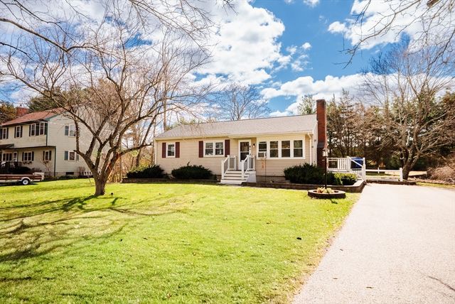 562 Tremont St, Taunton, MA 02780