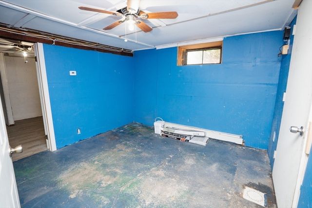 562 Tremont St, Taunton, MA 02780