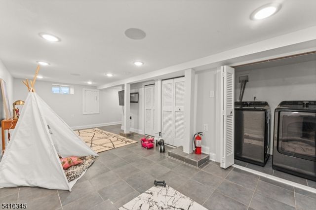 5 W 19Th St, Weehawken Twp., NJ 07086