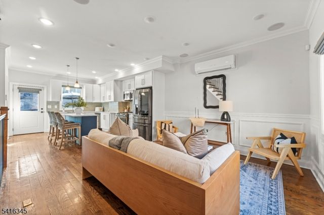 5 W 19Th St, Weehawken Twp., NJ 07086