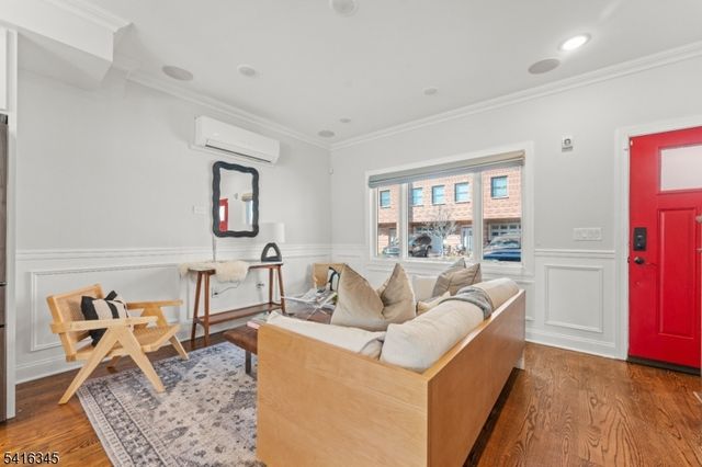 5 W 19Th St, Weehawken Twp., NJ 07086