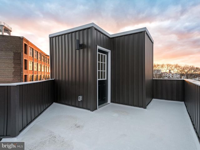 437 MEMPHIS ST, Philadelphia, PA 19125