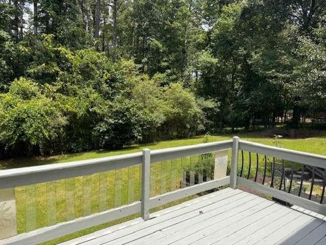 125 Lake Picketts Drive, Acworth, GA 30101