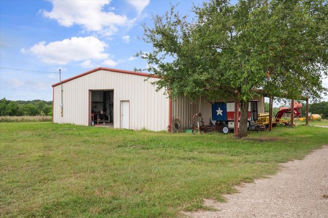 989 N Fm 55, Barry, TX 75102