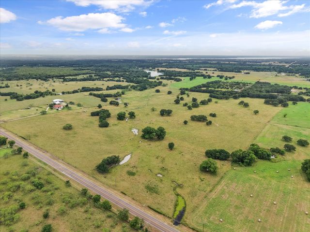 989 N Fm 55, Barry, TX 75102