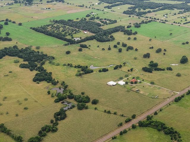 989 N Fm 55, Barry, TX 75102