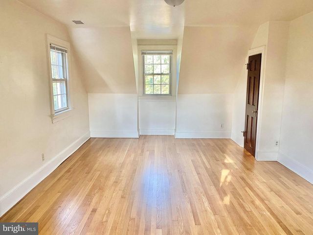1200 S CLEVELAND ST, Arlington, VA 22204
