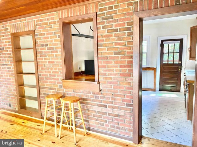 1200 S CLEVELAND ST, Arlington, VA 22204