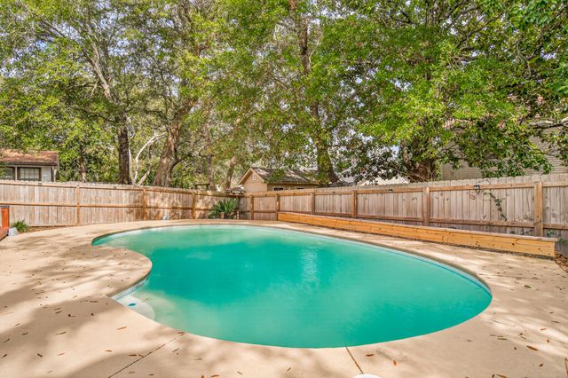 507 Matthew Street, Niceville, FL 32578