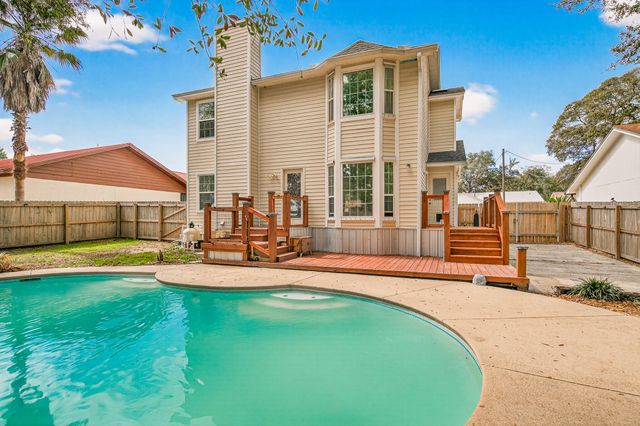 507 Matthew Street, Niceville, FL 32578