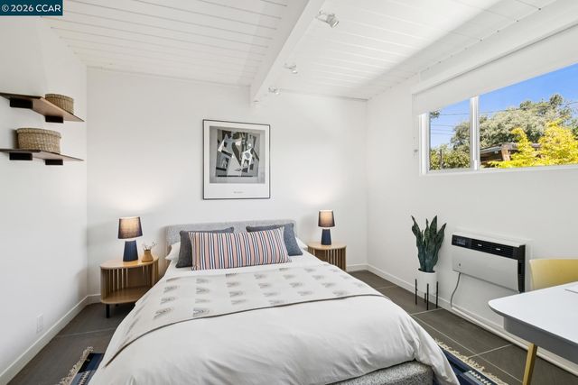 1237 -1239 Lancashire Dr, Concord, CA 94518