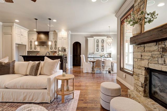 15304 Old Lake Lane, Edmond, OK 73013