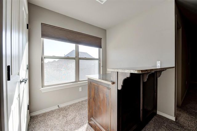 15304 Old Lake Lane, Edmond, OK 73013