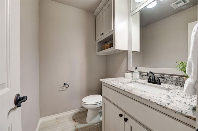 15304 Old Lake Lane, Edmond, OK 73013