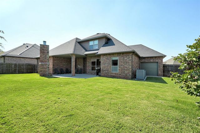 15304 Old Lake Lane, Edmond, OK 73013
