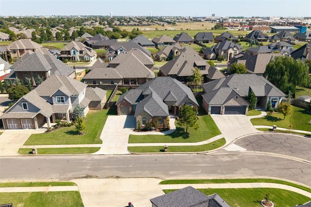 15304 Old Lake Lane, Edmond, OK 73013