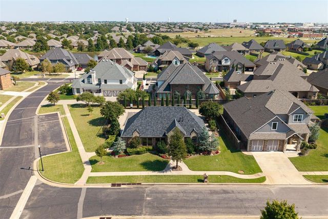 15304 Old Lake Lane, Edmond, OK 73013