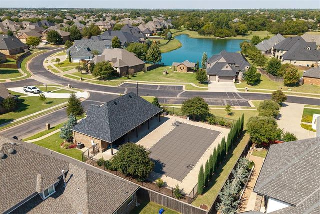 15304 Old Lake Lane, Edmond, OK 73013