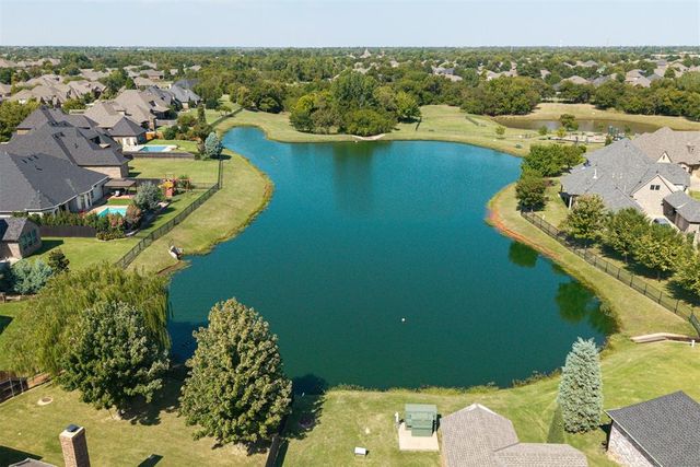 15304 Old Lake Lane, Edmond, OK 73013