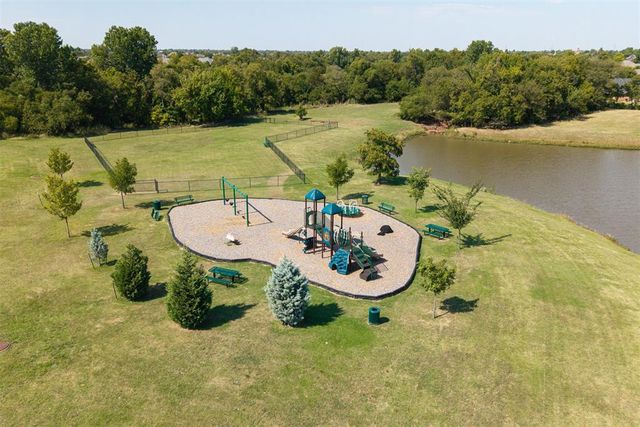 15304 Old Lake Lane, Edmond, OK 73013