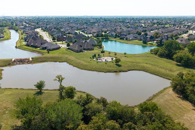 15304 Old Lake Lane, Edmond, OK 73013