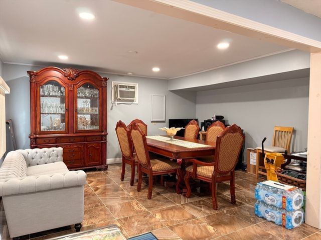 15 Wachusetts Rd, Brockton, MA 02302