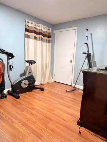 15 Wachusetts Rd, Brockton, MA 02302